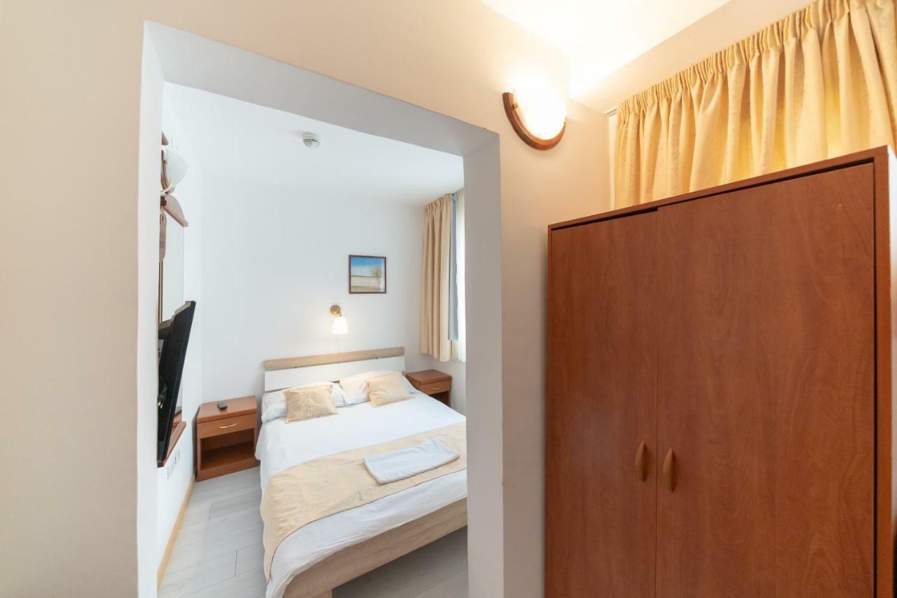 Hotel Hygge Biograd Na Moru Dış mekan fotoğraf
